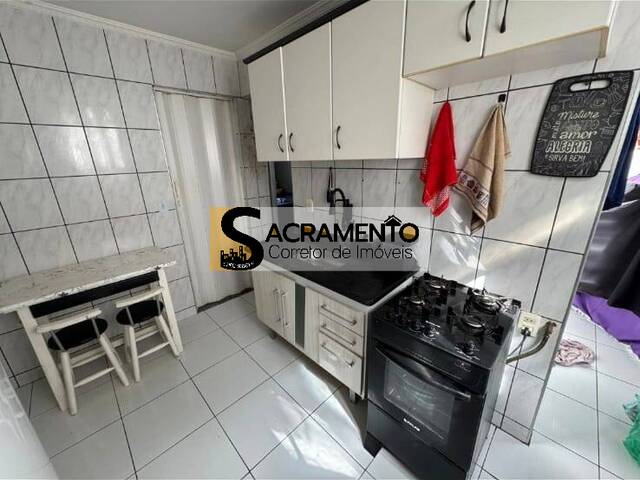 Venda em Conjunto Residencial José Bonifácio - São Paulo